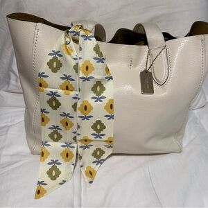 Coach Derby Tote 2017 “Chalk” Pebbled Leather Tote Bag with free Floral Scarf!